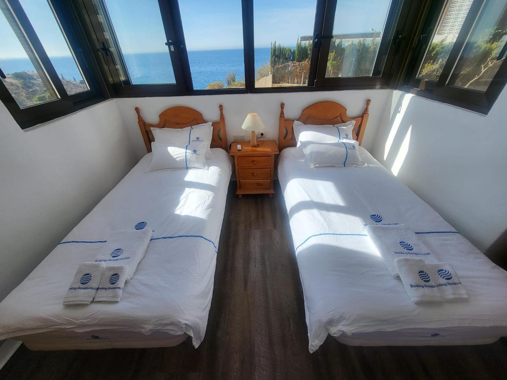 Trinisol II Private Apartments With Sea View Benidorm Eksteriør bilde